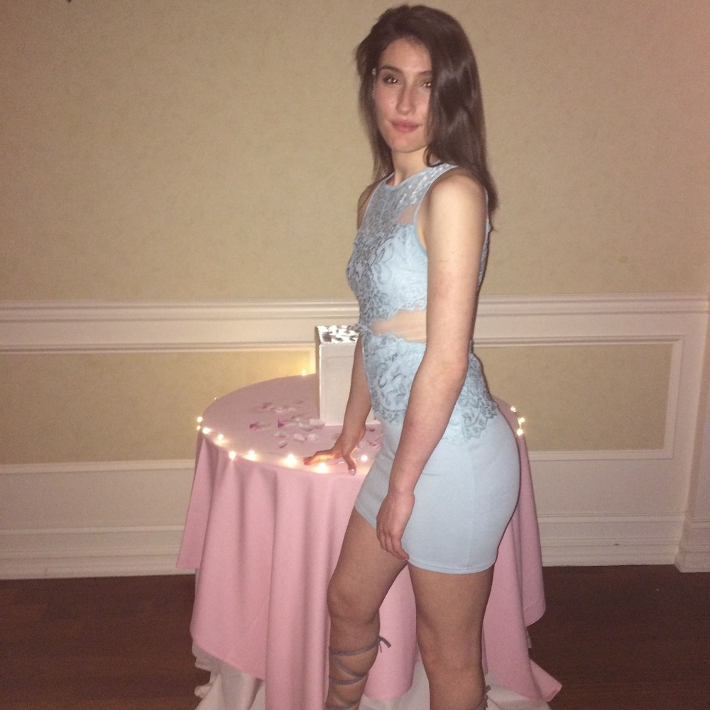 Bodycon Mini Lace Dress